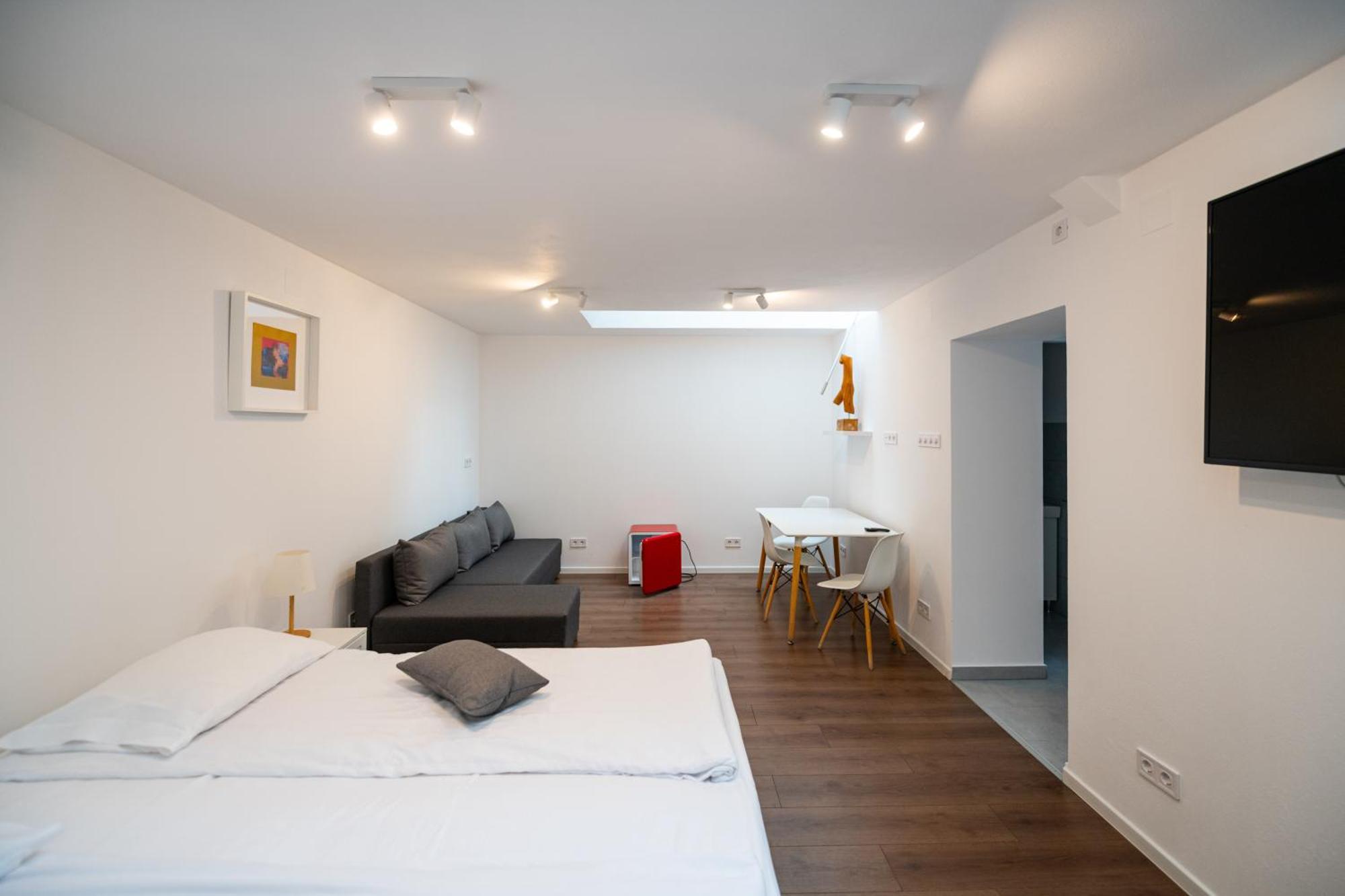 Pixel Guesthouse Tîrgu Secuiesc Exteriör bild